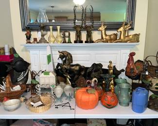 Household decorative items 