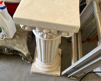 Decorative column 