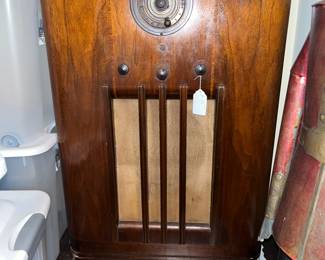 Antique Radio