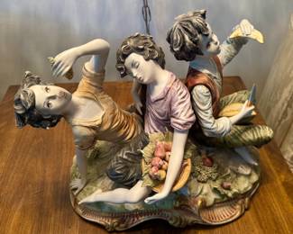 Italian porcelain item.