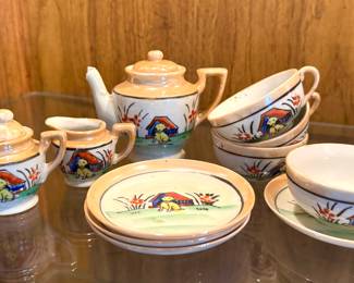 Vintage child's tea set.