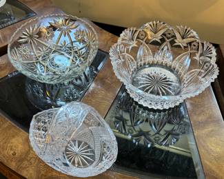 Various vintage crystal items.