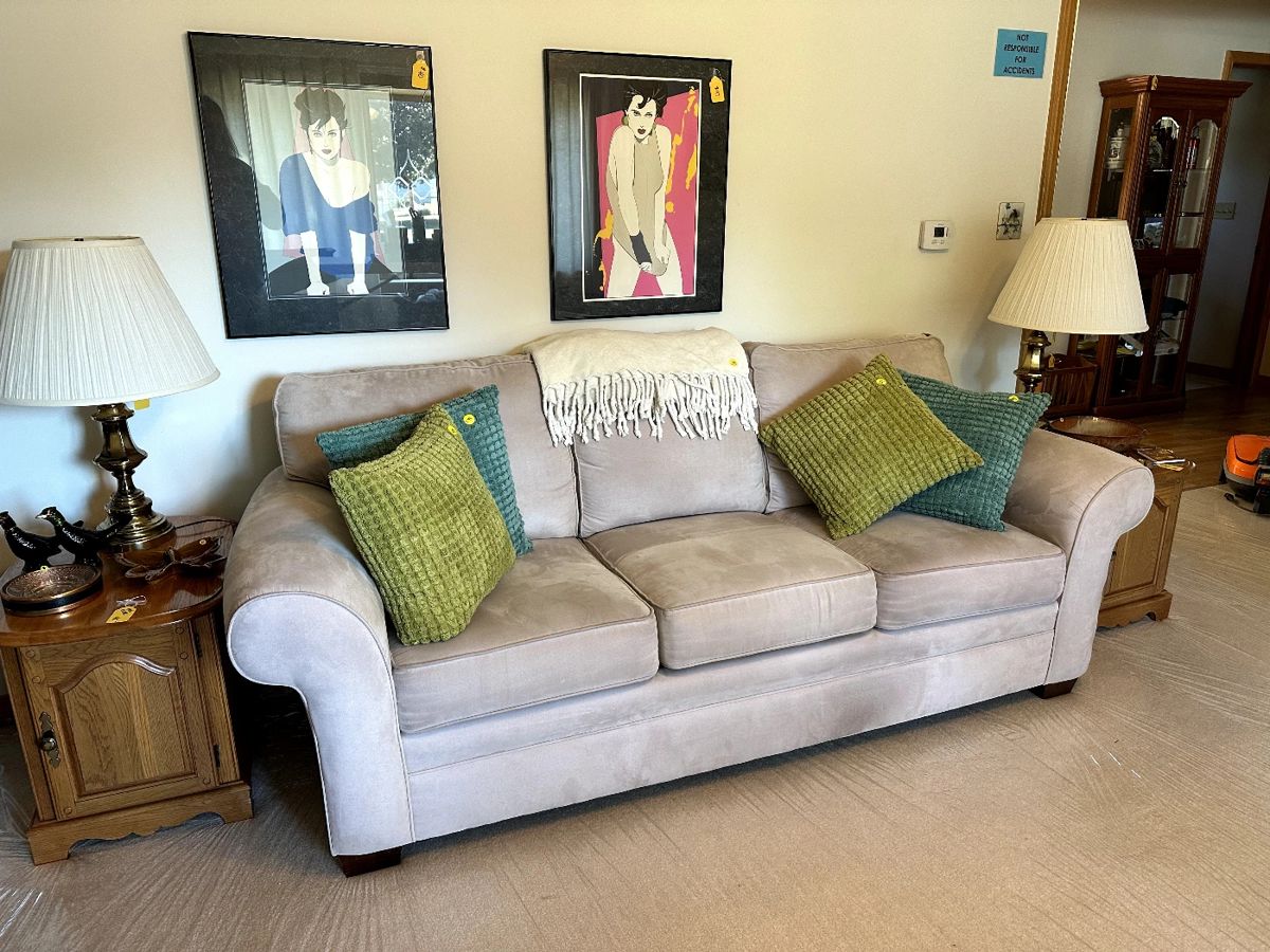 Broyhill couch