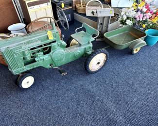 John Deere (1950s?) pedal tractor with wagon
