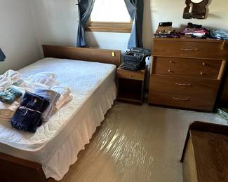 Kroehler MCM furniture, full size bed, dress and nightstand
