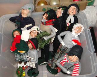 Byer carolers and more