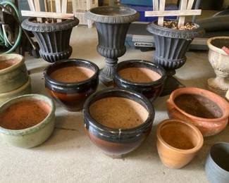 Pots 'o plenty!