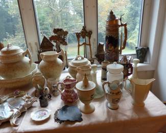 Lots of bric-a-brac including vintage & antiques