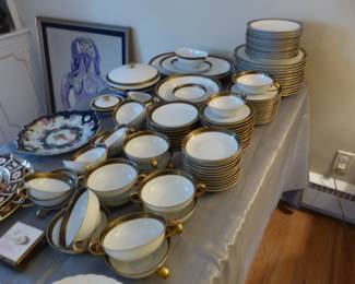 H&C Selb Bavaria Germany Heinrich Elegance Large Dinnerware Set