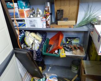 LOADED garage & basement!! Tons of power & hand tools and all kinds of things!!