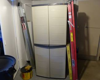 LOADED garage & basement!! Tons of power & hand tools and all kinds of things!!