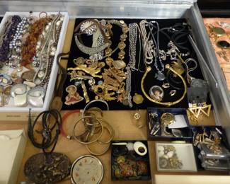 Costume jewelry & many watches