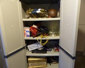 LOADED garage & basement!! Tons of power & hand tools and all kinds of things!!
