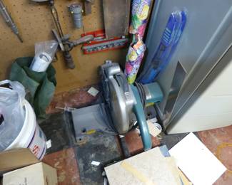 LOADED garage & basement!! Tons of power & hand tools and all kinds of things!!