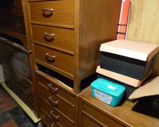 LOADED garage & basement!! Tons of power & hand tools, furniture and all kinds of things!!