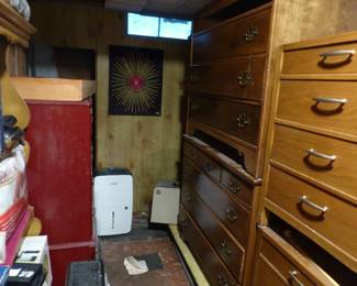 LOADED garage & basement!! Tons of power & hand tools, furniture and all kinds of things!!