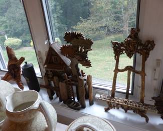Lots of bric-a-brac including vintage & antiques