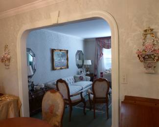 Pair of decorative wall hangings