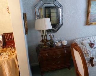 Pair of decorative mirrors, pair of Karges side chests, pair of lamps, bric-a-brac