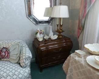 Pair of Karges side chests, pair of mirrors, pair of lamps, bric-a-brac