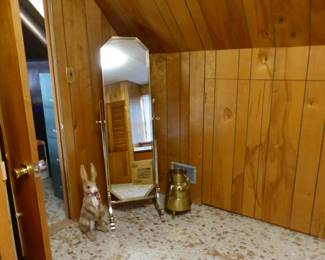 Standing mirror, bric-a-brac