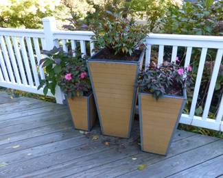 Set of 3 planters