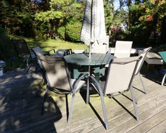 Outdoor table, chairs & umbrella