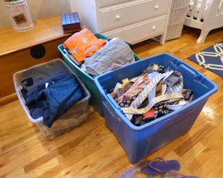 Maple trunk, clothing, men's ties including designer labels