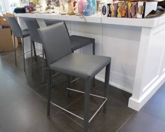 Set of 4 leather bar stools