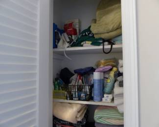 Towels & linens, toiletries