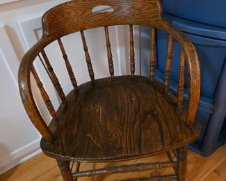 Vintage captains chair