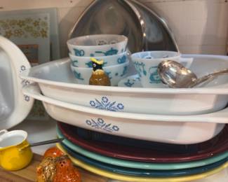 Roaster and lasagna pans in Corning Ware 