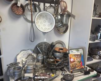 All kinds of kitchen implements