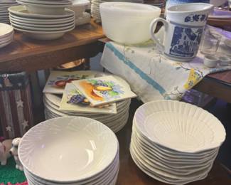 Beautiful white beach beach dishes