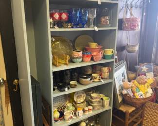 Glassware, dishes, pitchers
