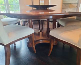 Stanley Furniture. (8) chairs, Table 78" diameter 