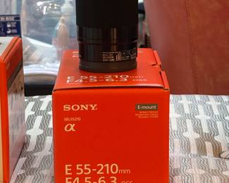 Absolutely Brand New never used! Sony E55-210mm for
E-mount F4.5-6.3oss