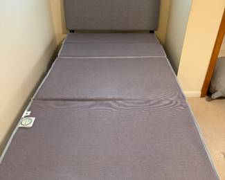 Twin Certipur-US mattress and bed frame