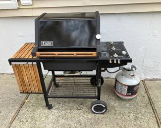 Seasoned Propane 3 Burner Weber