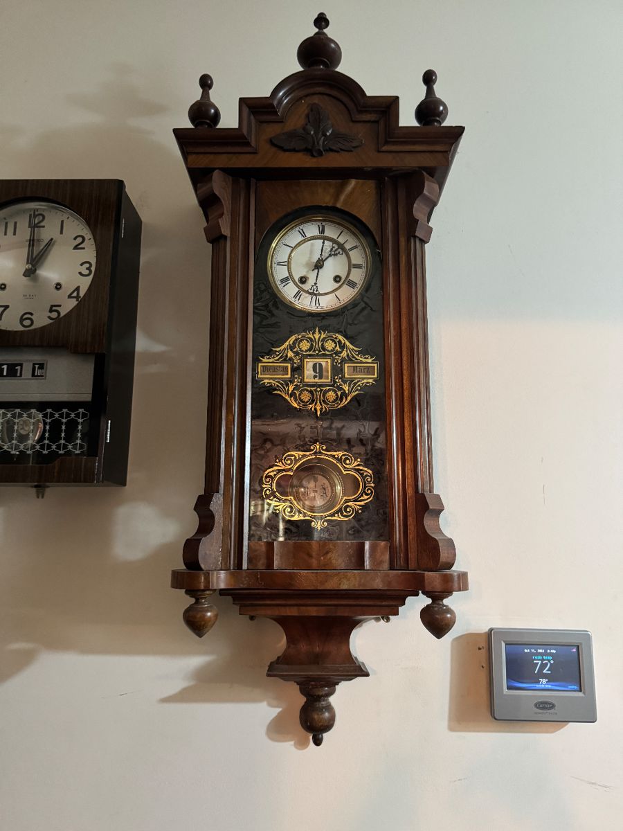 Wall Calendar Clocks