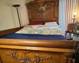 Antique oak bed