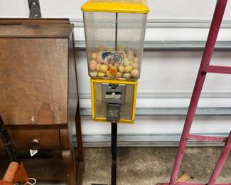 Vintage Bubble gum machine