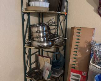 Corner bakers rack, Faberware pan set, various baking pans