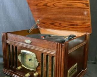 $45 - Sale Pending
Crosley turntable radio. Crafted from wood, glossy finish. Hosts a multi speed record player, a radio, and a cassette deck. Measures approx 17.5w X 11d , Used, Good condition,
Works well, Nice sound