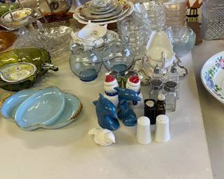 vintage glassware, salt and pepper shakers