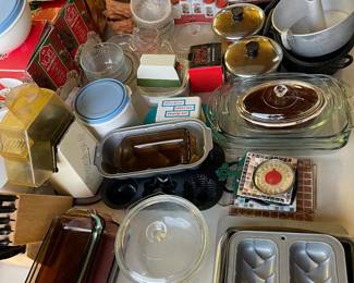 Pyrex, popcorn maker, knife set, bakeware