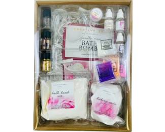 NEW! Creative You Bath Bomb Kit