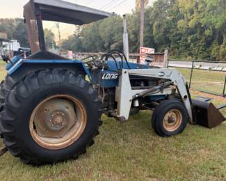Long 2610 Tractor with loader
