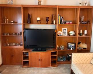 4 pc Entertainment Center