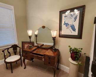Vintage Vanity with Mirror
